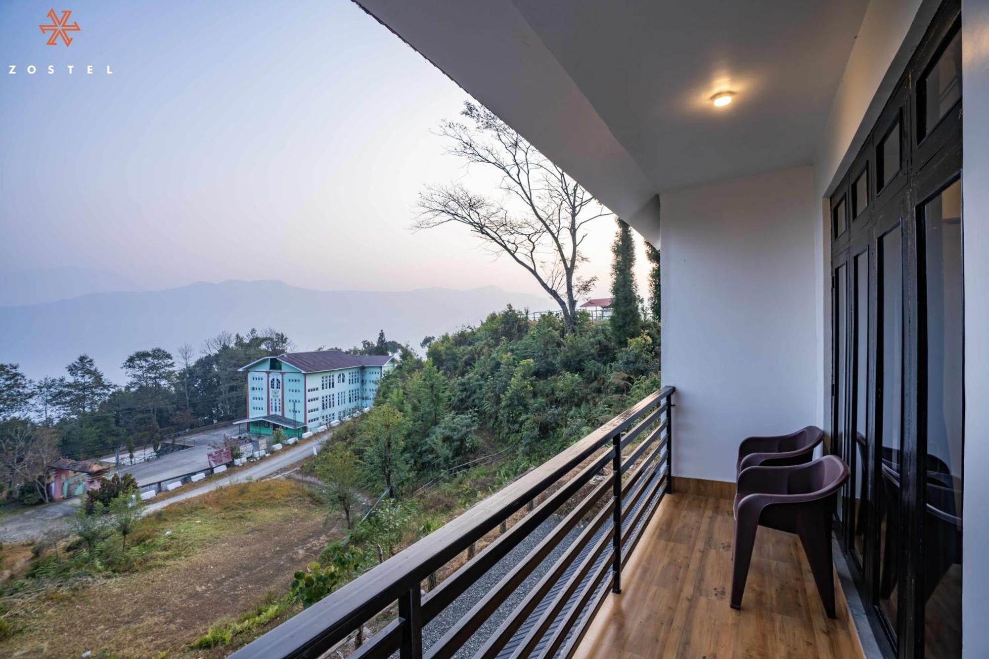 Zostel Rinchenpong Hostel Luaran gambar