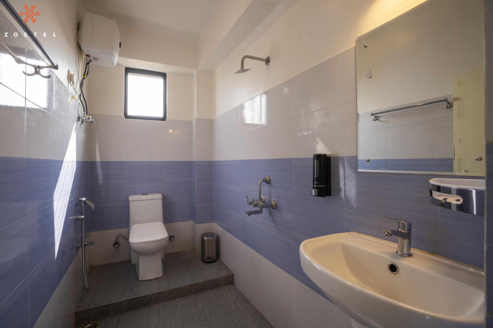 Zostel Rinchenpong Hostel Luaran gambar