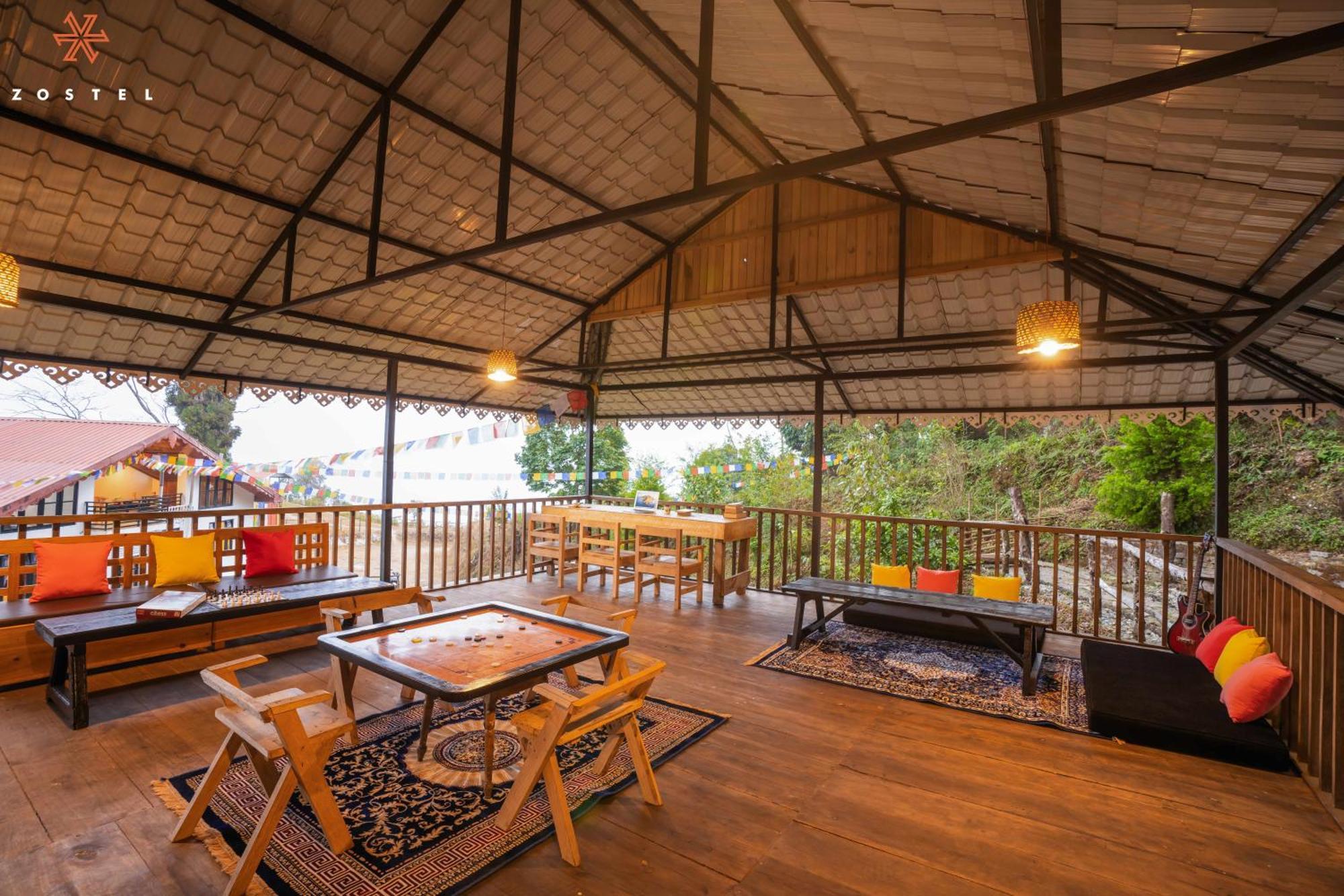 Zostel Rinchenpong Hostel Luaran gambar