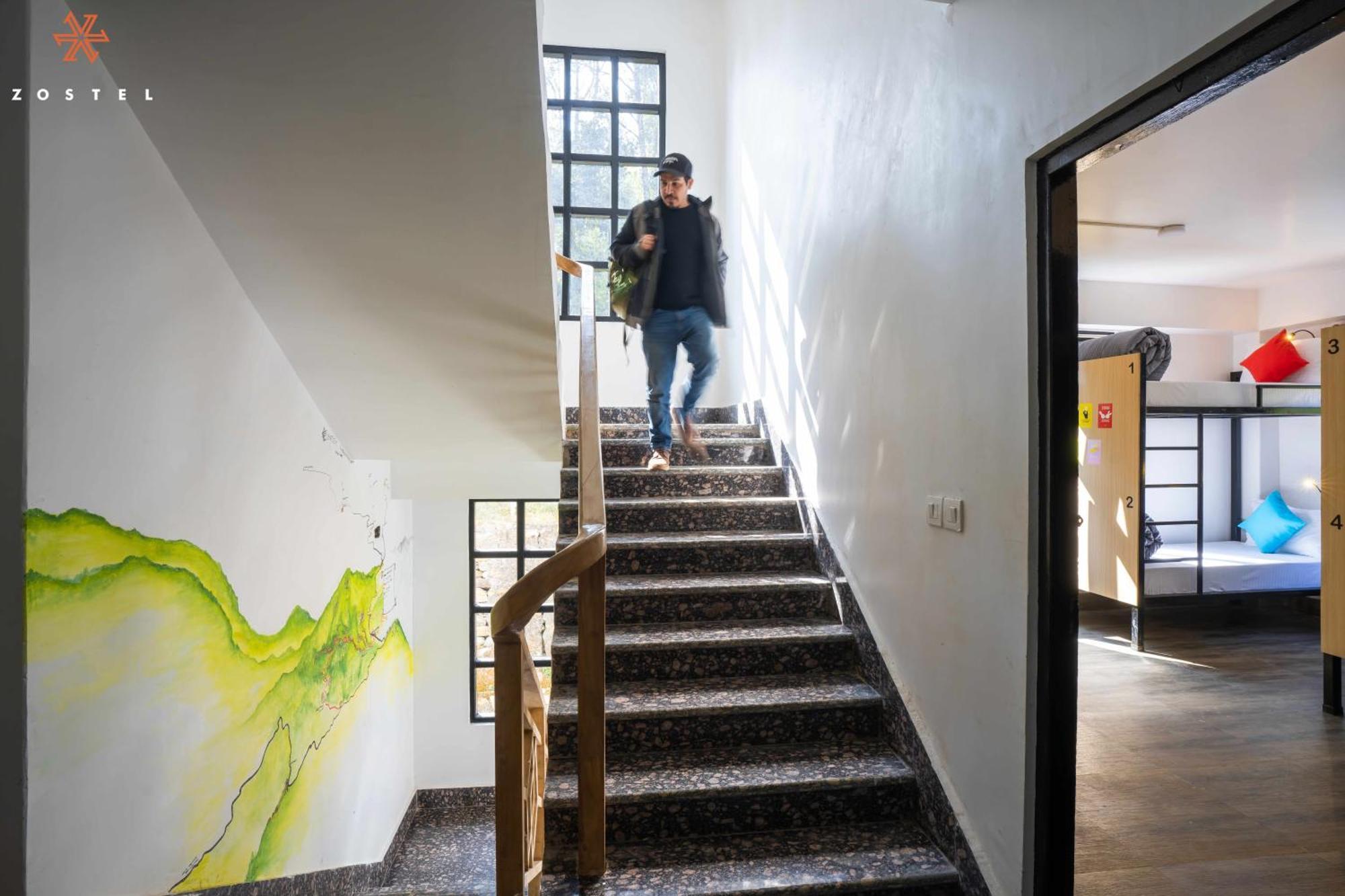 Zostel Rinchenpong Hostel Luaran gambar