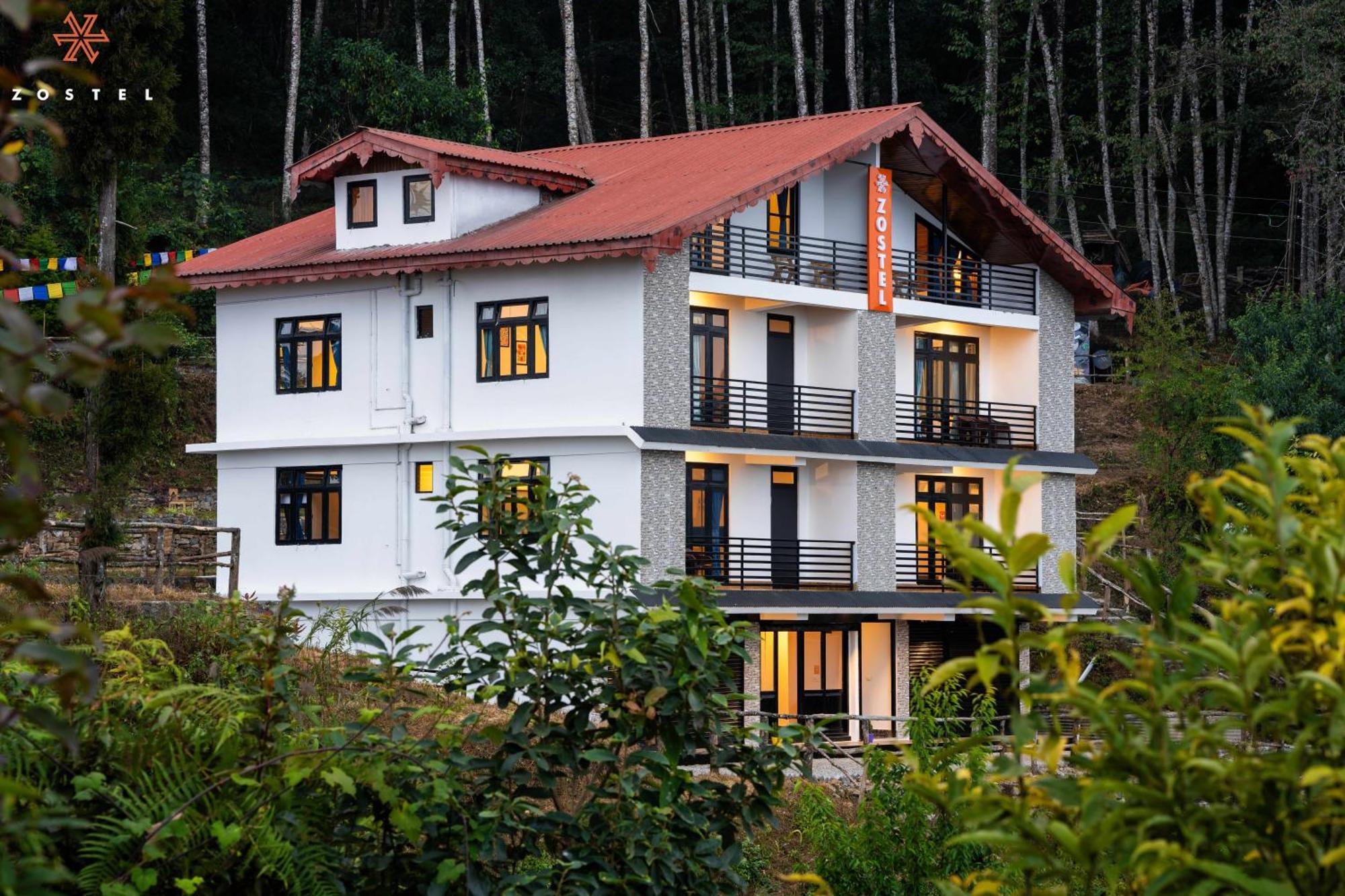 Zostel Rinchenpong Hostel Luaran gambar